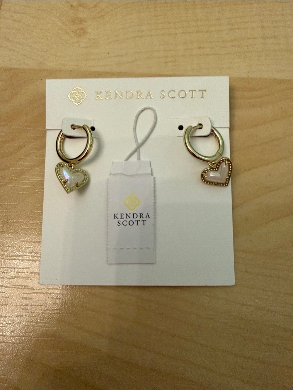 Kendra Scott Ari Huggie Heart Earrings Gold Frosted Iridescent Glass NWT